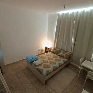  Проживание в семье Affordable Transient - Not A - Sharing Kitchen And Washrooms ОАЭ
